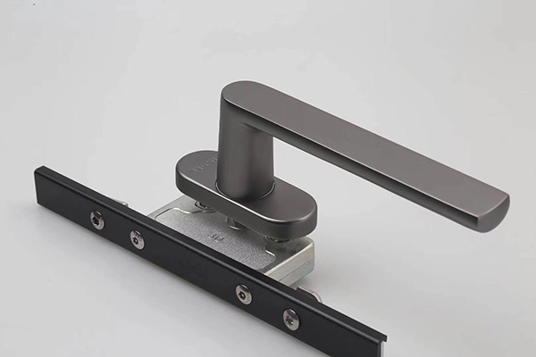 哪种拨叉执手材质更耐用？