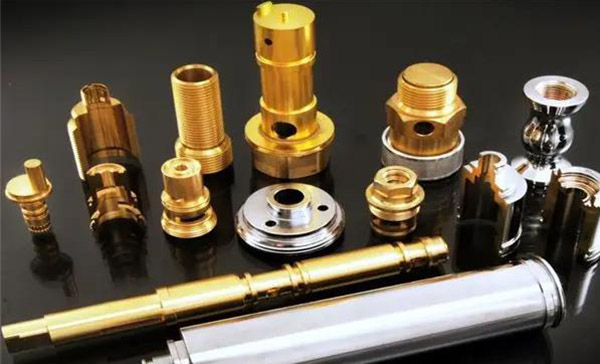 简约高端卫浴五金配件怎么选购